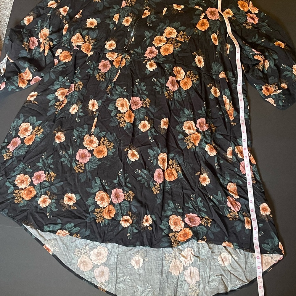 Torrid Mini Black and Floral Zip Front Shirt Dress 3/4 roll tab sleeves size 4 - Picture 2 of 8